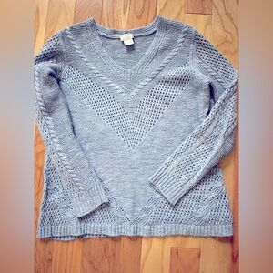 Chicos light weight sweater
